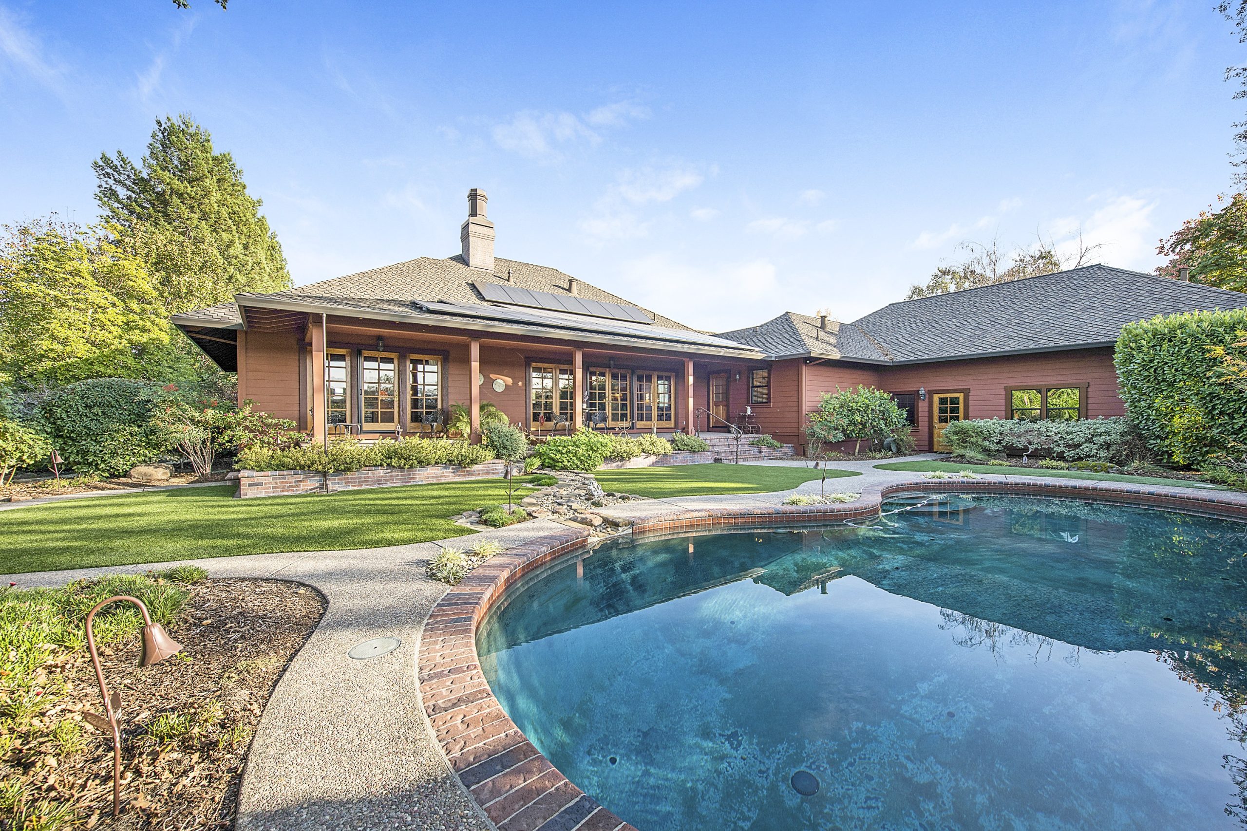 SonomaLife Pool View